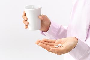 天神歯科で男性にも人気の審美歯科治療