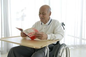 インプラントの全てを知り尽くした東京の専門病院